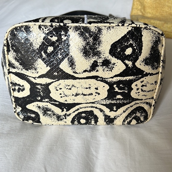 Authentic Vintage Fendi Mama Baguette Python Bag/Purse - Picture 7 of 13